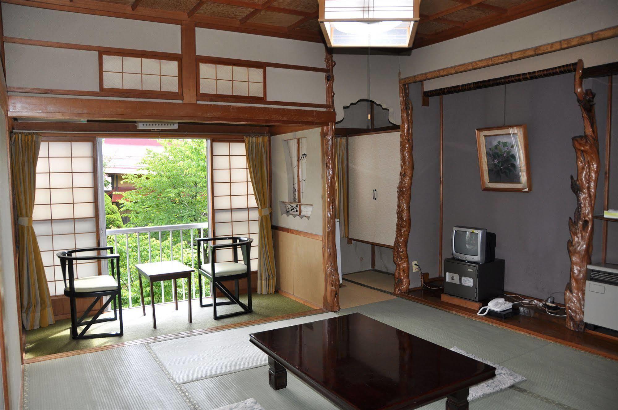 Yoshidaya Ryokan Yamagata  Buitenkant foto